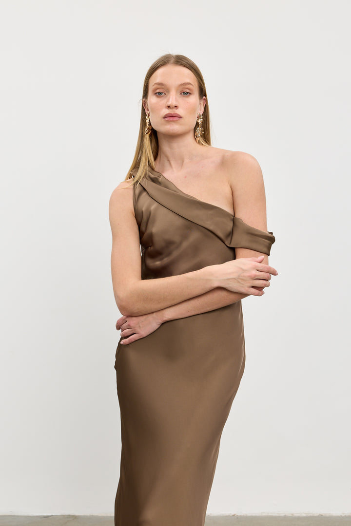 Taylor evening dress |  Coffe