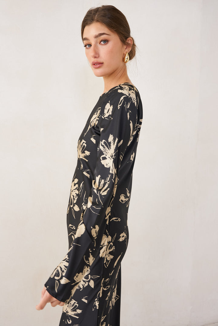 Tiya dress | Black flowers