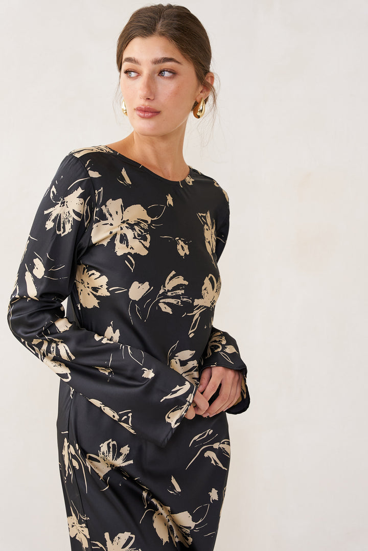 Tiya dress | Black flowers