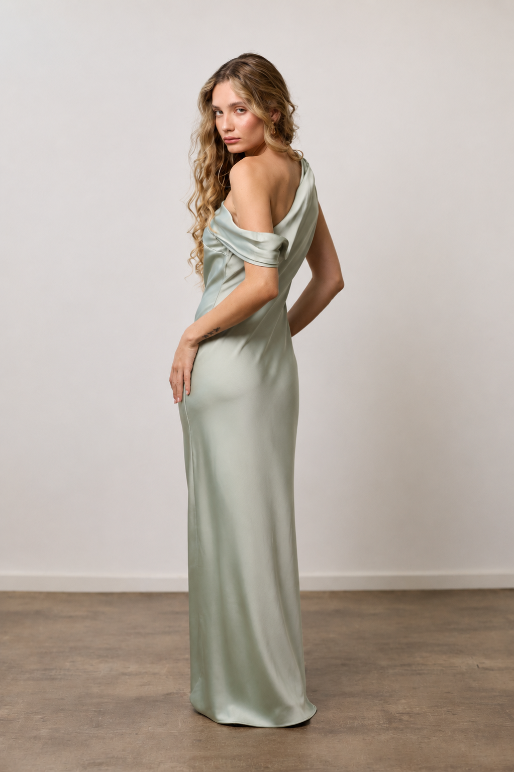 Taylor evening dress |  Mint