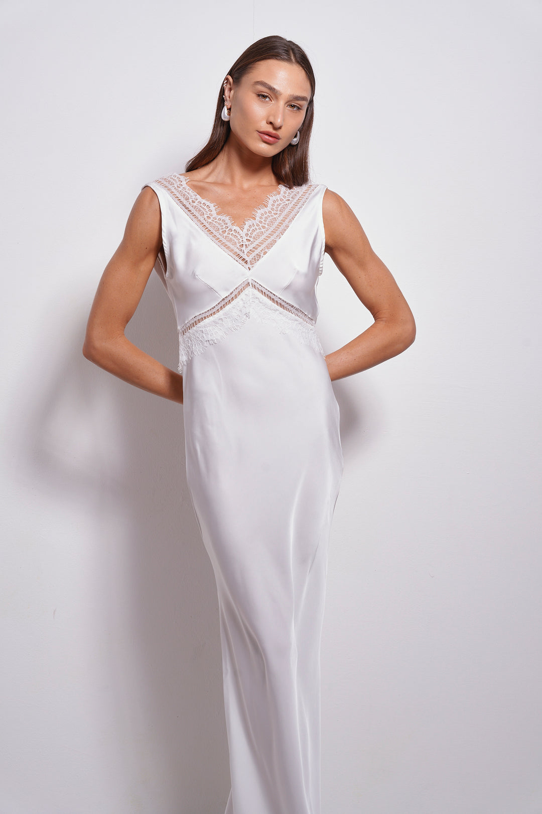 Alexia Lace Evening Dress | White