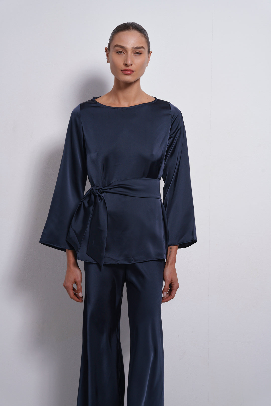 Mila Satin top | Dark Blue