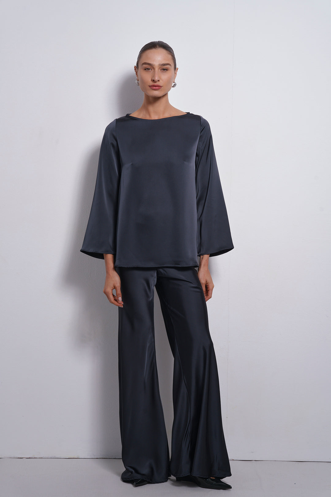 Mila Satin top | Dark Grey