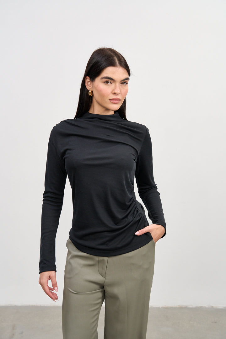 Via Winter Top  | Black